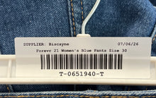 Load image into Gallery viewer, Forever 21 Womens Blue High-Rise Stretch Denim Wide-Leg Jeans Pants Size 30
