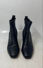 Load image into Gallery viewer, Forever 21 Womens Black Leather Almond Toe Block Heel Ankle Chelsea Boots Size 6
