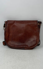 Load image into Gallery viewer, Vintage Unbranded Womens Brown Leather Flap Messenger Adjustable Crossbody Bag
