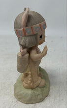Load image into Gallery viewer, Enesco Precious Moments By Jonathan &amp; Davis 1977 O How I Love Jesus Figurine
