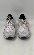 Load image into Gallery viewer, Nike Comfiride Womens Quest 6 FD6034-102 White Pink Running Shoes Size 9
