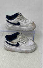 Load image into Gallery viewer, Nike Kids Force 1 Low EasyOn White And Blue Leather Sneaker Shoes Size 6C
