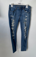 Load image into Gallery viewer, American Eagle Outfitters Womens Blue Denim Super Stretch Skinny Jeans Size 6
