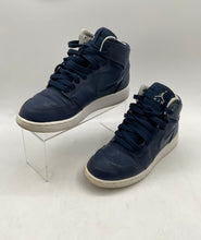 Load image into Gallery viewer, Nike Boys Air Jordan 1 Retro High 705300-405 Navy Blue Sneaker Shoes Size 6.5Y
