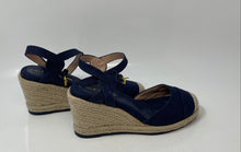 Load image into Gallery viewer, Cole Haan Womens Cloudfeel Navy Blue Beige Espadrille Sandals Size 5.5
