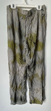 Load image into Gallery viewer, Pull&amp;Bear Womens Multicolor Printed Flat Front Straight Leg Ankle Pants Size 4
