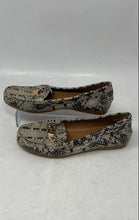 Load image into Gallery viewer, Coach Womens Olive A01096 Multicolor Snakeskin Print Flat Loafer Shoes Size 6B
