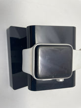 Load image into Gallery viewer, Apple Watch Serie 3 38mm Power On / Locked For Parts (NCL)
