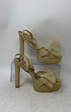 Load image into Gallery viewer, Badgley Mischka Womens Sophie Gold-Tone Bow Block Heel Platform Sandals Size 6.5
