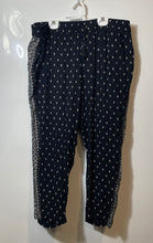 Load image into Gallery viewer, Old Navy Womens Black Printed Mid-Rise Soft Straight Leg Ankle Pants Size XL
