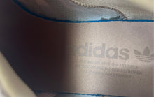 Load image into Gallery viewer, Adidas Womens Swift Run Beige Low Top Lace-Up Sneaker Shoes Size 7.5
