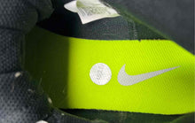 Load image into Gallery viewer, Nike Mens Blazer Mid '77 Black Mid Top Lace-Up Sneaker Shoes Size 6.5
