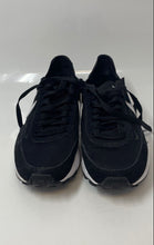 Load image into Gallery viewer, Nike Womens Waffle Black White Lace-Up Low Top Sneaker Shoes Size 6.5
