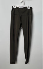 Load image into Gallery viewer, Lululemon Womens Green Elastic Waist Activewear Compression Leggings Size 6
