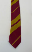Load image into Gallery viewer, Warner Bros. Mens Multicolor Striped Harry Potter Gryffindor Pointed Tie
