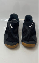 Load image into Gallery viewer, Nike Mens GO FlyEase Black Slip-On Low Top Round Toe Running Shoes Size 5
