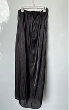 Load image into Gallery viewer, Zara Womens Black Elastic Waistband Back Zipper Long Maxi Skirt Size Large
