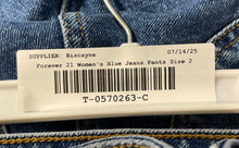 Load image into Gallery viewer, Forever 21 Womens Blue Medium Wash Raw Hem Denim Straight Leg Jeans Pants Sz 24
