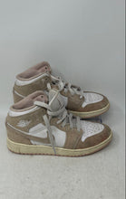 Load image into Gallery viewer, Nike Kids Air Jordan 1 Mid SE FN7432-161 White Lace-Up Sneaker Shoes Size 4Y
