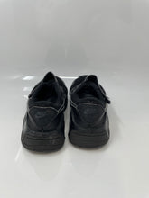 Load image into Gallery viewer, Nike Kids Air Max SYSTM Black Low Top Hook &amp; Loop Sneaker Shoes Size 13C
