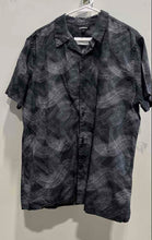 Load image into Gallery viewer, Express Mens Gray Abstract Print Linen Cotton Short Sleeve Button-Up Shirt Sz L

