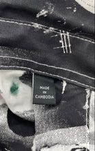 Load image into Gallery viewer, Authentic Armani Exchange Mens Black White Printed Button-Up Shirt Size XXL
