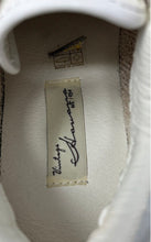 Load image into Gallery viewer, Vintage Havana Womens Eldridge White And Gray Leather Low Top Sneakers Shoes 6.5
