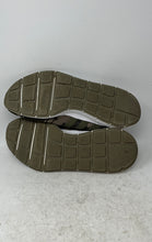 Load image into Gallery viewer, Adidas Mens Swift Run BD7976 Green Camouflage Print Sneakers Shoes Size 9.5
