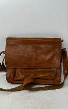 Load image into Gallery viewer, Spikes &amp; Sparrow Womens Brown Leather Adjustable Strap Flap Messenger Handbag
