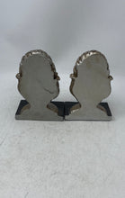 Load image into Gallery viewer, Set Of 2-Piece Sicura BE029-SL Silver Collectible Pineapple Bookend Stands
