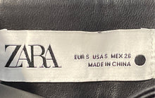 Load image into Gallery viewer, Zara Womens Black Asymmetrical Front Zip Pockets Moto Mini Skirt Size Small
