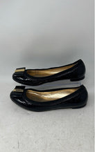 Load image into Gallery viewer, Kate Spade New York Womens Black Patent Leather Bow Slip-On Ballet Flats Size 6M
