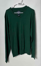 Load image into Gallery viewer, St. John's Bay Mens Green Super Soft Long Sleeve V-Neck Pullover Sweater Size L
