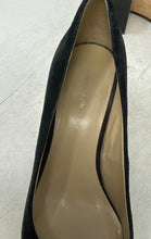 Load image into Gallery viewer, Ann Taylor Womens Black &amp; Gold Suede Pointed Toe Block Pump Heels Size 7.5M
