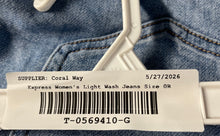 Load image into Gallery viewer, Express Womens Blue Light Wash Button Fly 5-Pocket Design Skinny Jeans Size 0R
