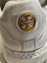 Load image into Gallery viewer, Authentic Tory Burch Womens White Lace-Up Sneaker Shoes Size 5M Damaged
