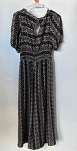 Load image into Gallery viewer, Betsey Johnson Womens Black Floral Short Sleeve V-Neck One-Piece Jumpsuit Size 2
