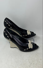 Load image into Gallery viewer, Penny Loves Kenny Womens Black White Leather Peep Toe Wedge Pump Heels Size 9 M
