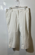 Load image into Gallery viewer, Talbots Womens White Flat Front Slash Pocket Straight Leg Capri Pants Size 6P
