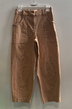 Load image into Gallery viewer, Express Womens Brown Flat Front Straight Leg Casual Carpenter Pants Size 6
