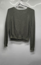 Load image into Gallery viewer, Forever 21 Womens Green Long Sleeve Pullover Sweater Size Medium
