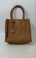 Load image into Gallery viewer, Michael Kors Womens Mercer Brown Pebbled Leather Padlock Charm Crossbody Handbag
