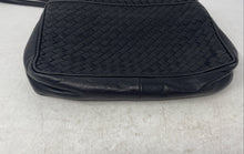 Load image into Gallery viewer, Ganson Womens Black Faux Leather Woven Pattern Inner Pocket Shoulder Bag
