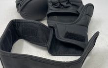 Load image into Gallery viewer, Premier By Revgear Unisex Black Hook &amp; Loop Workout Training Gloves
