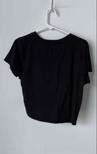 Load image into Gallery viewer, Charlotte Russe Womens Black Sun Print Short Sleeve Cropped T-Shirt Size XL
