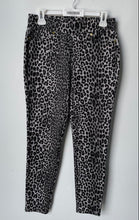 Load image into Gallery viewer, Michael Kors Womens Multicolor Leopard Print Skinny Leg Ankle Pants Size M
