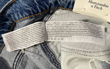 Load image into Gallery viewer, Abercrombie &amp; Fitch Womens Blue Low Rise Ultra Loose Wide-Leg Jeans Sz 32 W/Tags
