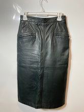 Load image into Gallery viewer, Belfe Womens Black High-Waisted Front-Zip Midi Straight &amp; Pencil Skirt Size S
