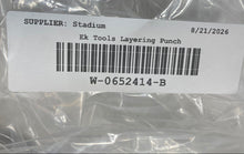 Load image into Gallery viewer, Ek Tools Scallop Circle Design Easy-To-Use Paper Layering Punch Machine

