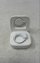 Load image into Gallery viewer, D01 Pro White Short Video Music Remote Controller With Case Not Tested

